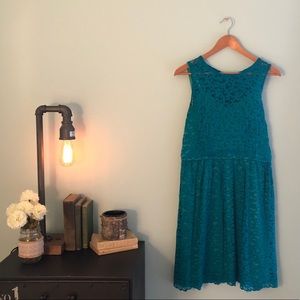 Donna Ricco Lace Dress